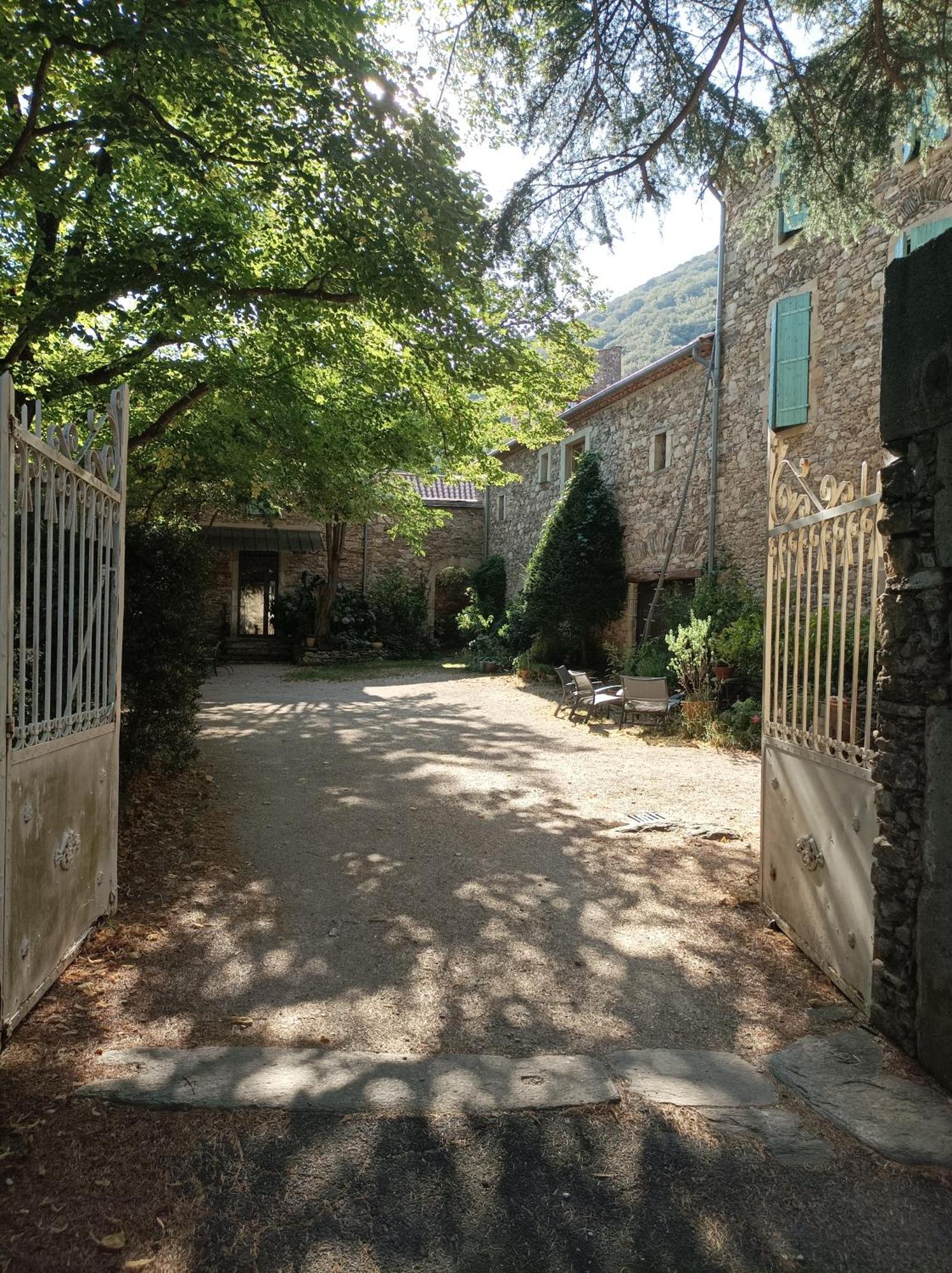 Chateau De Colombieres Sur Orb Exterior foto